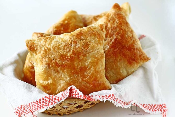 Local Food and History Tour of Bucharest with Local Foodie - Old Town wrap-up: where the final bite lands
