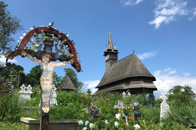 Maramures Day Tour (trip start in Bucovina, end in Sighetu M.) - Mestecăniș, Ciocănești, and Prislop Pass viewpoints