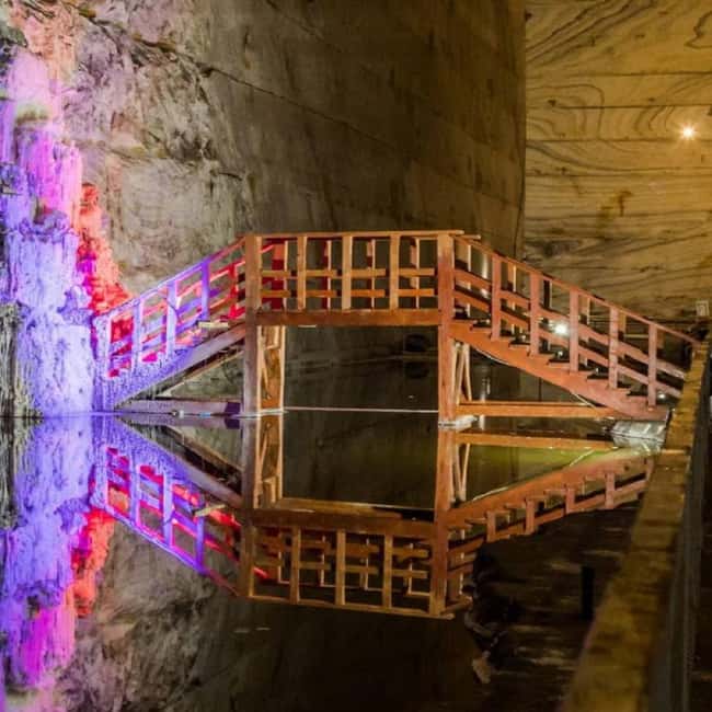 Minivan 8 : Bucharest Slanic Prahova Salt Mine Day Trip - The 70-meter salt structure and Romanian history reliefs