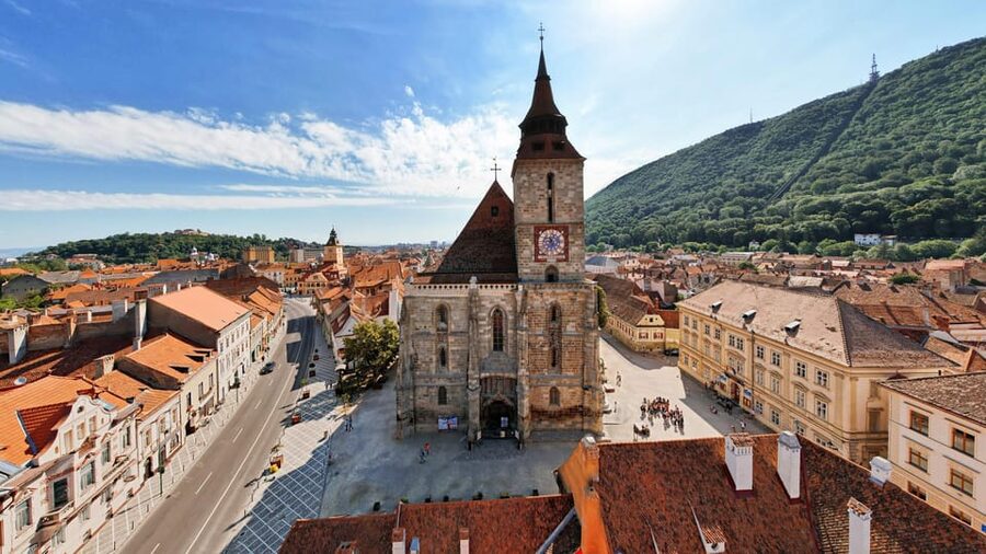 Minivan 8: Peles & Dracula's Castle and Brasov Full-Day Trip - Guide and Audio: What You Actually Get During the Day
