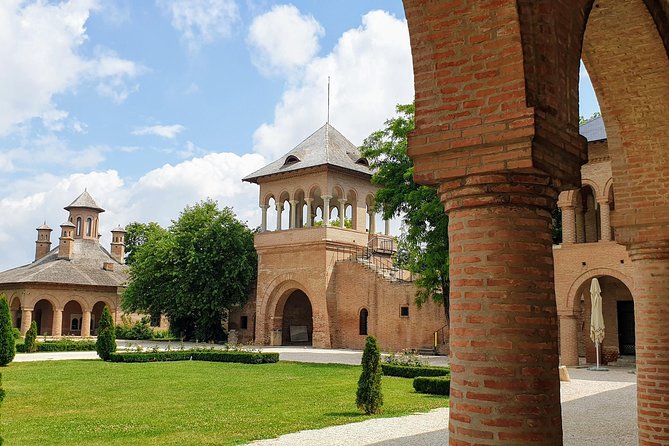 Mystical Monasteries, Dracula's Tomb and Mogosoaia Lake Palace - Private Tour - Snagov Monastery and Dracula’s Tomb: Legend You Can Actually Point To