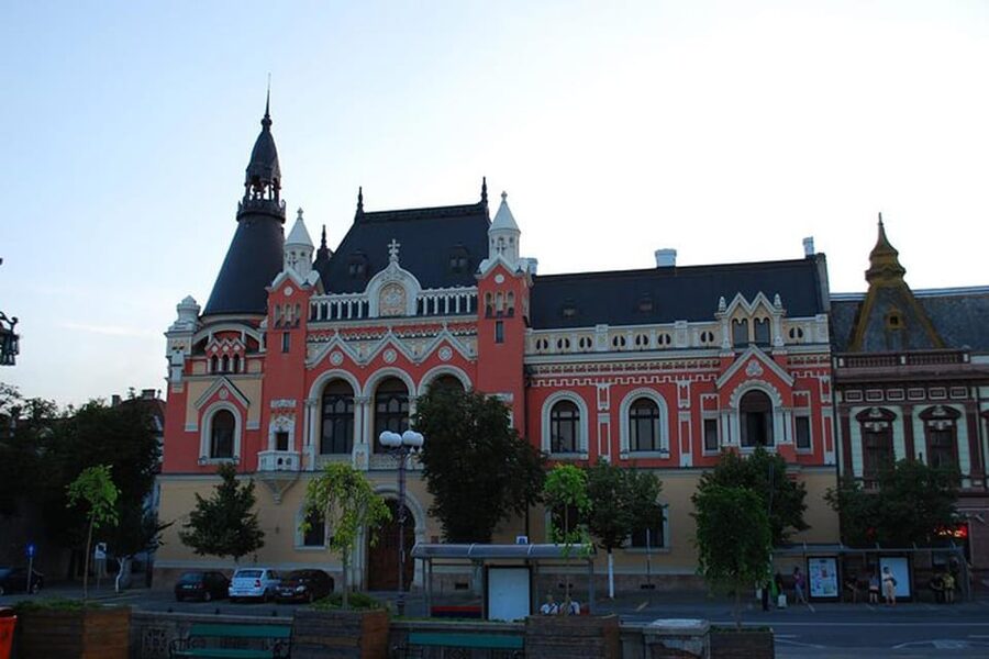 Oradea city tour - Learning the Styles So You Can Spot Them Across Europe