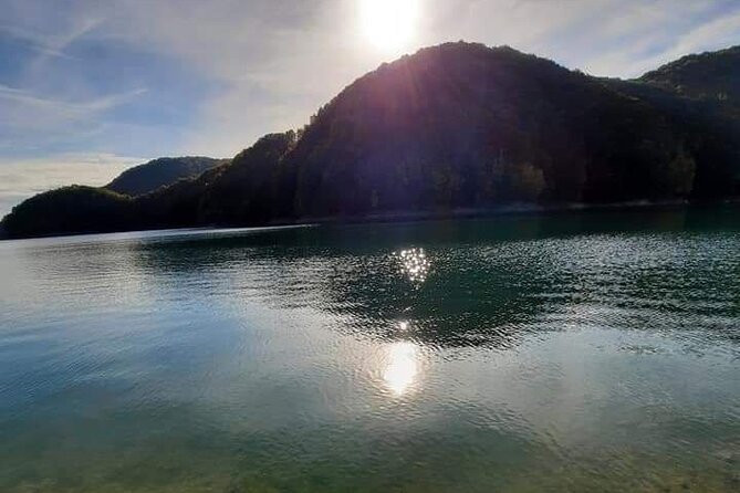 Original Carpathian Village Experience and Sinaia in one day tour - Paltinu Lake and the dam stop: a scenic reset without extra tickets