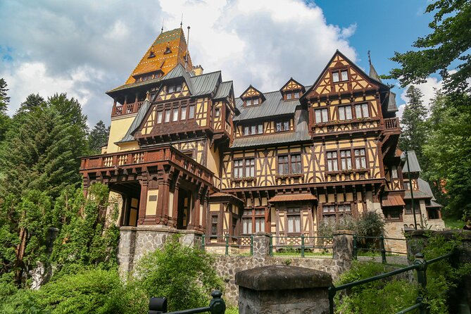 Peles and Cantacuzino Castles Small Group Day Tour from Brasov - Peleș Castle in Sinaia: Ornate Royal Rooms Plus Pelișor Nearby