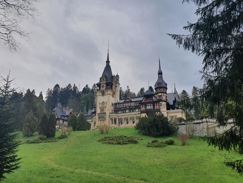 Peleș Castle, Bran Castles and Brasov City - Private Tour - Should You Book This Private Peleș, Bran, and Brasov Day Trip?