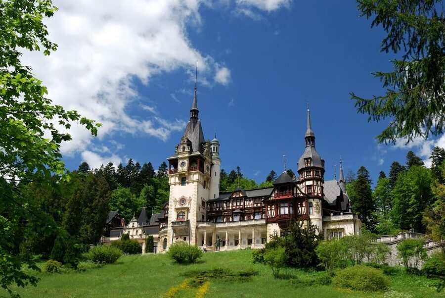 Peles Castle & Wine Tasting Tour - Full-Day from Bucharest - Sinaia Monastery: 1695, Mount Sinai roots, and real artifacts
