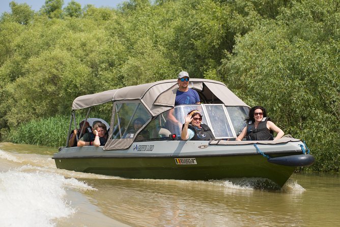 PRIVATE 4-5h speedboat tour to the village Mila23 - Why Mila23 is worth the boat, not just a detour
