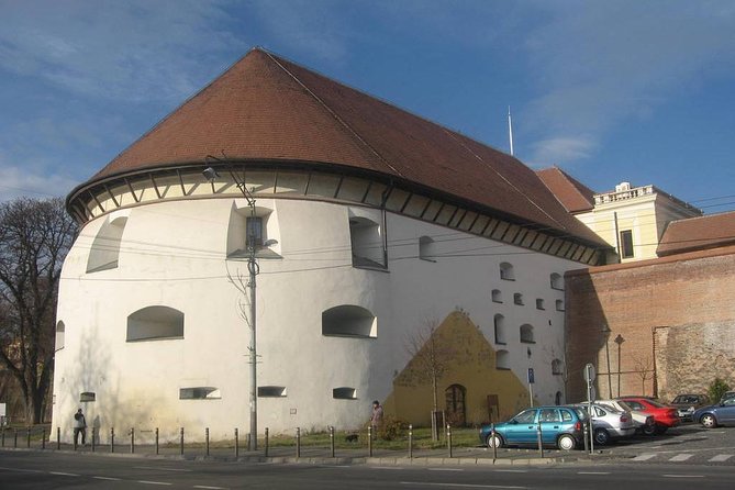 Private 4-Day Tour in Transylvania from Bucharest Hotel Pick-up and Drop off - Day 4: Liberty Bear Sanctuary in Zarnesti and Snagov Monastery