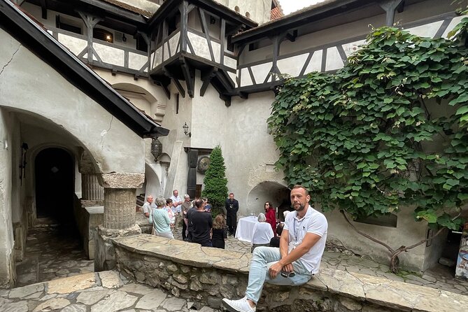 PRIVATE day-trip - Peles Castle, Bran Castle, Brasov - Brasov Historical Center: A Short Orientation Walk Plus Real Free Time