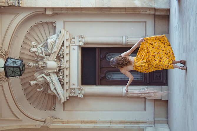 Private Photo-Shoot with Award-Winning Photographer - Pasajul Victoriei: adding drama without extra effort