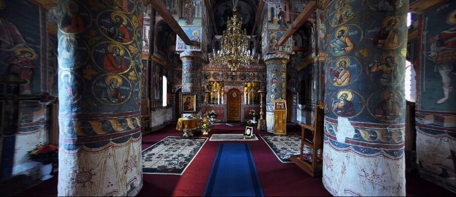 Private Tour from Bucharest to Dracula's tomb and Mogosoaia - Should you book this private Snagov and Mogosoaia tour?