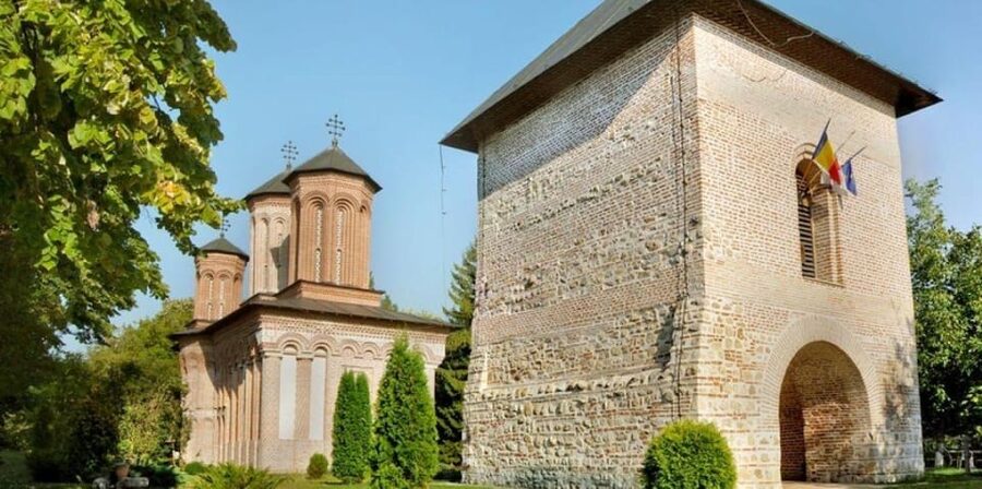 Private Tour from Bucharest to Dracula's tomb and Mogosoaia - Snagov Monastery: Vlad Țepeș, the Annunciation chapel, and the legend of the sunken tomb