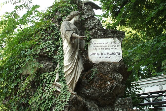 Quest Experience in Bellu Cemetery Bucharest - Key things to know before you go