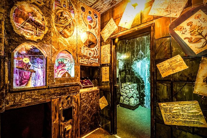 Save King's Landing - In search of Wildfire | Escape Room Brasov - Puzzle Difficulty and Hint Style From Hosts Like Maria