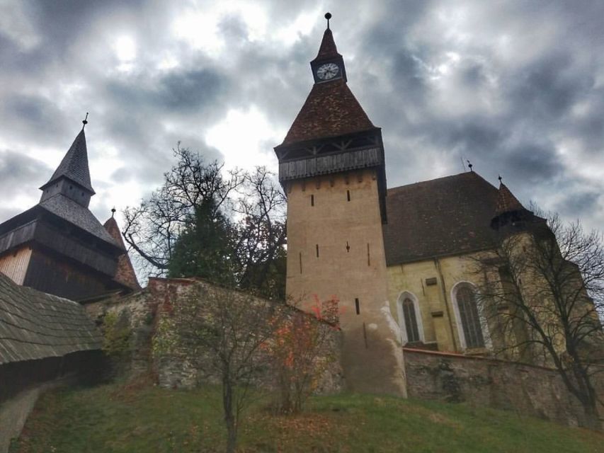 SB07 -Private Tour Exploring Sighișoara, Biertan & Viscri - Starting from Sibiu: the day begins with a smooth drive
