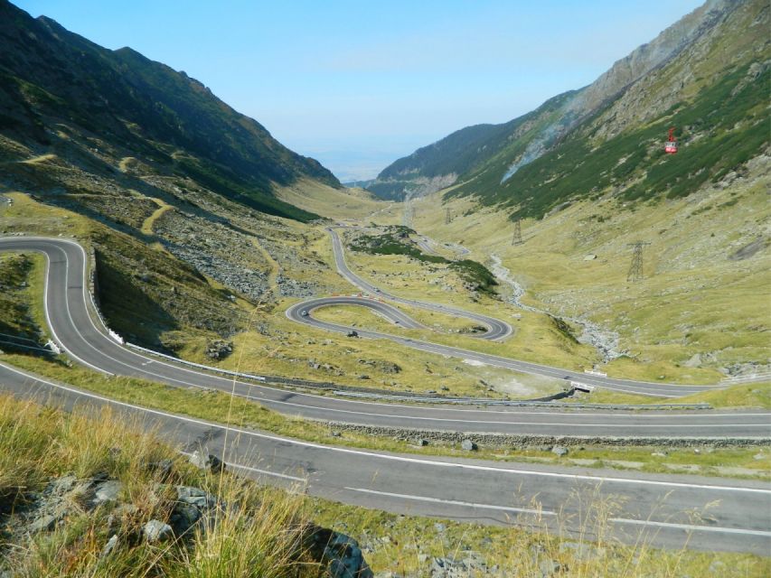 SB09-Transfăgărășan Wonders:Journey through Bâlea Lake,Avrig - Key highlights that make this SB09 trip worth your day