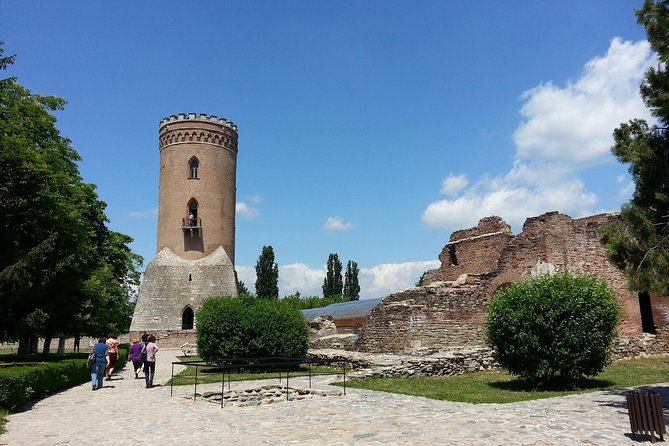 Searching for Dracula: Private Day Trip from Bucharest - Princely Court, then Poienari: how the day shifts gears