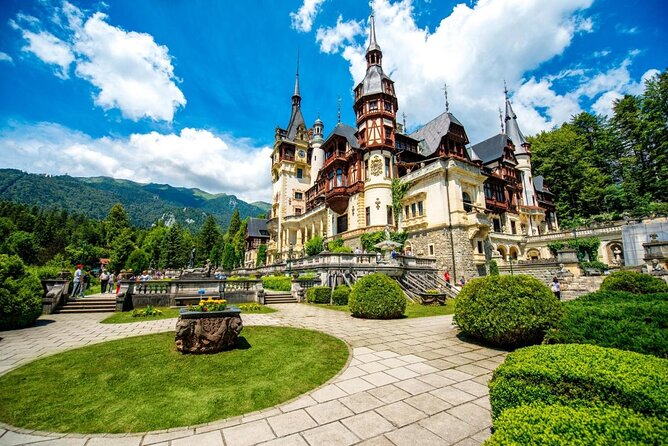 Sinaia and Brasov in one day - Key highlights at a glance