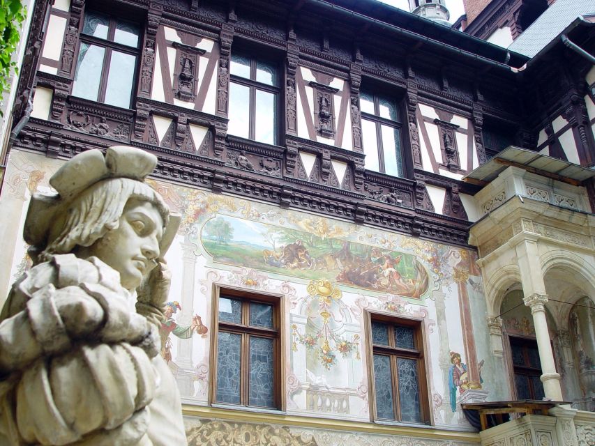 Sinaia: Peleș Castle Tour with An Expert Guide - Who should book this Peleș Castle tour with an expert guide