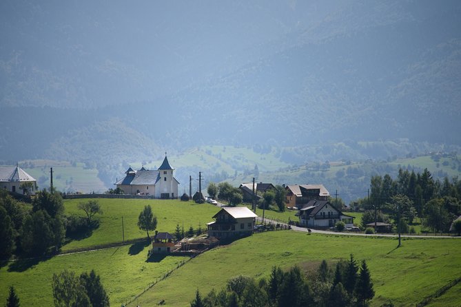 Small-Group Day Trip in Romanian Authentic Mountain Villages from Brasov - What to Pack, Pace Yourself, and Stay Warm