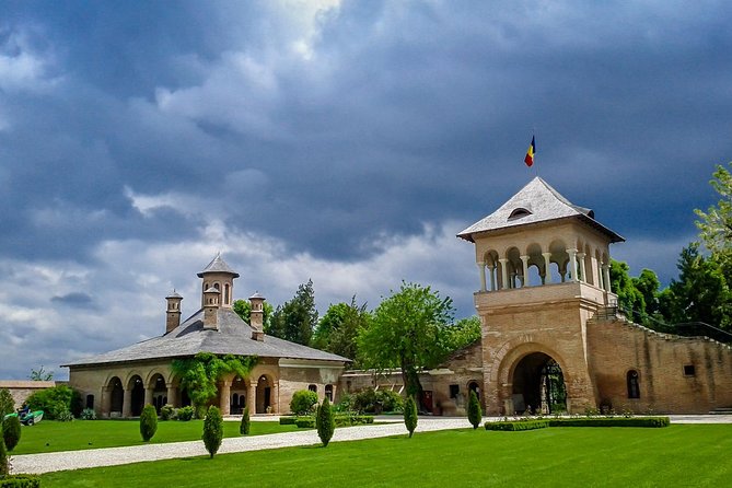 Small Group Tour to Mogosoaia Palace and Snagov Monastery - How the timing and hotel pickup shape your day