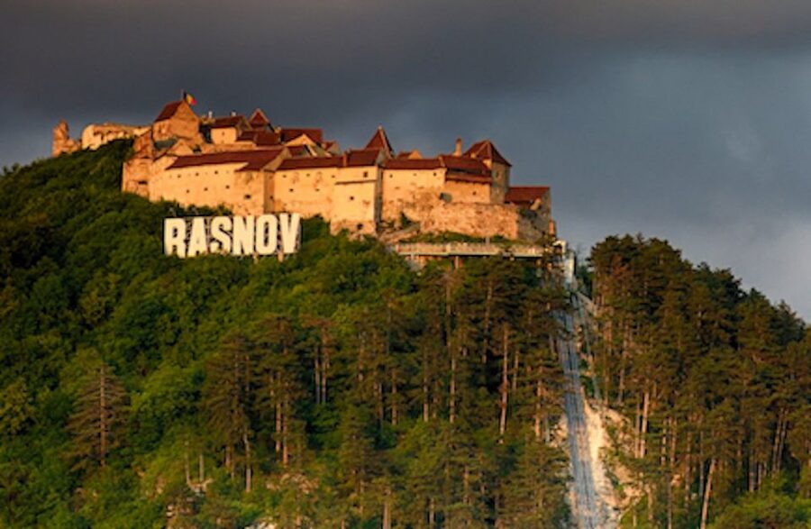 Three Castles in Transylvania Day Trip from Bucharest - Rasnov Fortress: Mountain Views, Teutonic Knights, and a Closure Reality Check