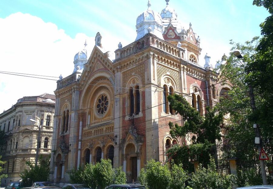 Timisoara: Jewish Heritage Walking Tour - City Center Jewish Quarter: The Moorish Synagogue Stop That Sets the Tone