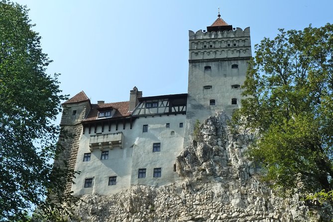 Tour of the 3 Castles: Bran, Rasnov and Peles in Spanish (native Spanish guide). - Stop 1, Peles Castle in Sinaia: royalty in German Neo-Renaissance style