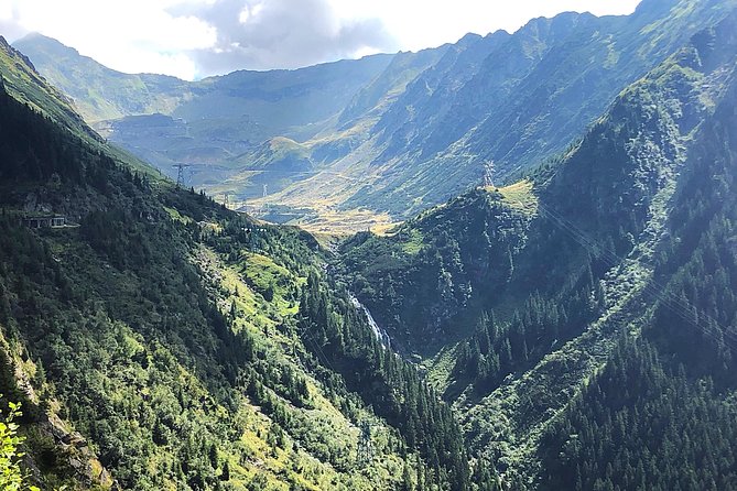 Transfagarasan Highway and Bran Castle Day Trip From Brasov - Balea Lake at 2,034 meters: hike time and terrace views