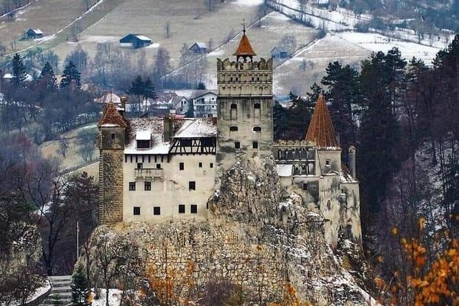 Transfer Bucharest -Brasov with Targoviste and Bran Castle visits - Bran Castle, Dracula’s name, and what to watch for on the hilltop