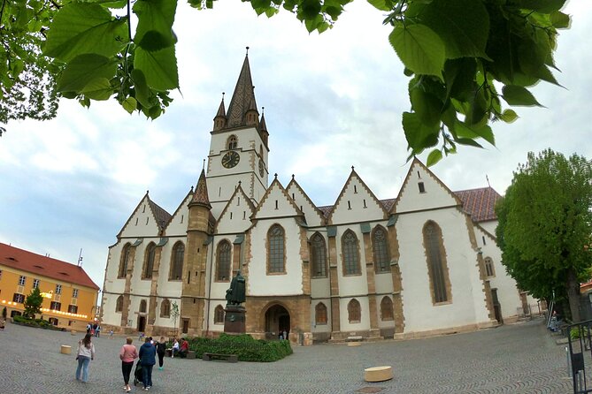 Transylvania Escape - from Bucharest - 3 days w. accommodation - Who Should Choose This Transylvania Escape?