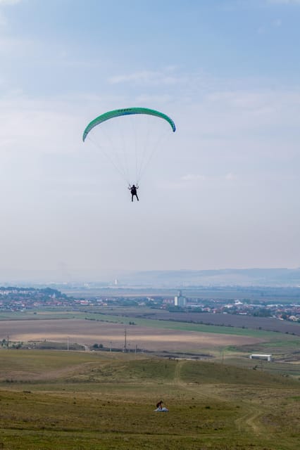 Transylvania Targu-Mures: Paraglider pilot for a day - What happens on the training hill (and why it works)