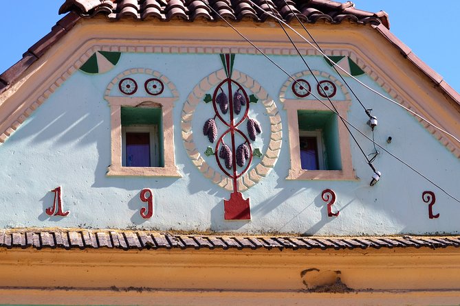 Transylvanian week - Day 5: Poiana Brasov Cable Car Views, Bran Pass Dracula Theater, and Black Church Quiet Power
