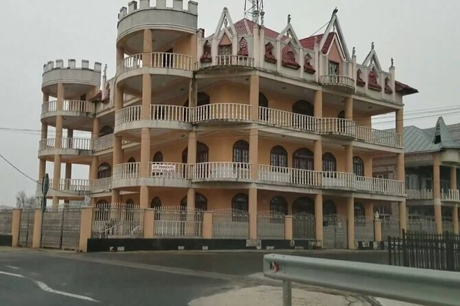 Troubled - Notorious Neighborhood - area known for social issues - Should you book this dark-side Bucharest tour?