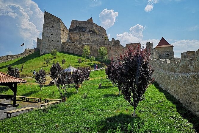 UNESCO Trip to Sighisoara, Viscri and Rupea Fortress from Brasov - Stop 3: Viscri fortified church, white walls and real defense