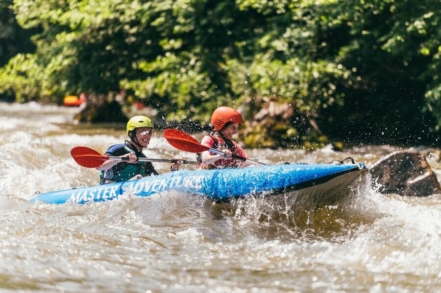 Vadu Crisului: Rafting or Kayaking trip on Crisul Repede - Starting at Baza Rafting Master Adventure: the 20-minute safety reset