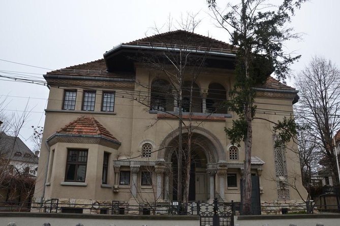 Walking tour of Bucharest - French Institute in Romania: where culture starts, and entry can be a bonus