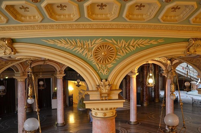 Walking tour of Bucharest - Price and value: $24.19 for orientation you can use all day